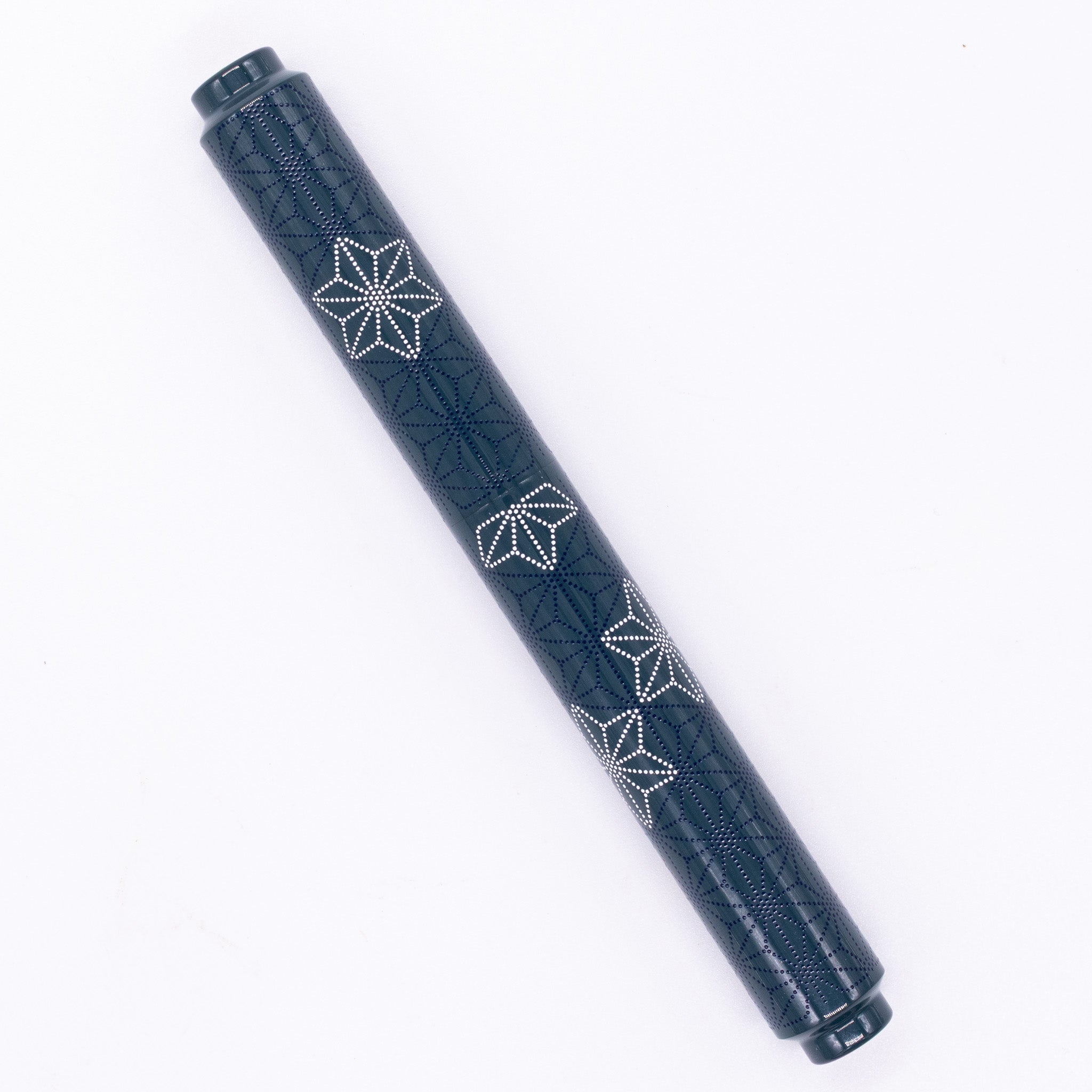 AP Limited Editions Sakura Lacquer Art Fountain Pen - Snowflakes Blue