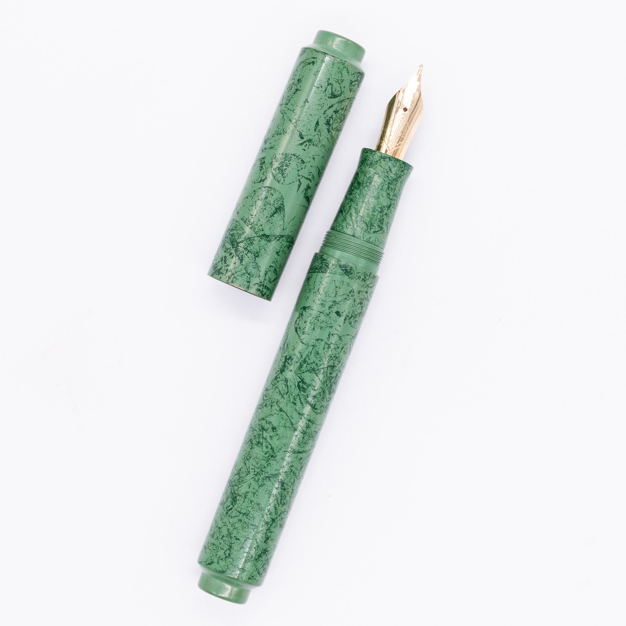 AP Limited Editions Urushi Lacquer Art Fountain Pen - Celadon Moss