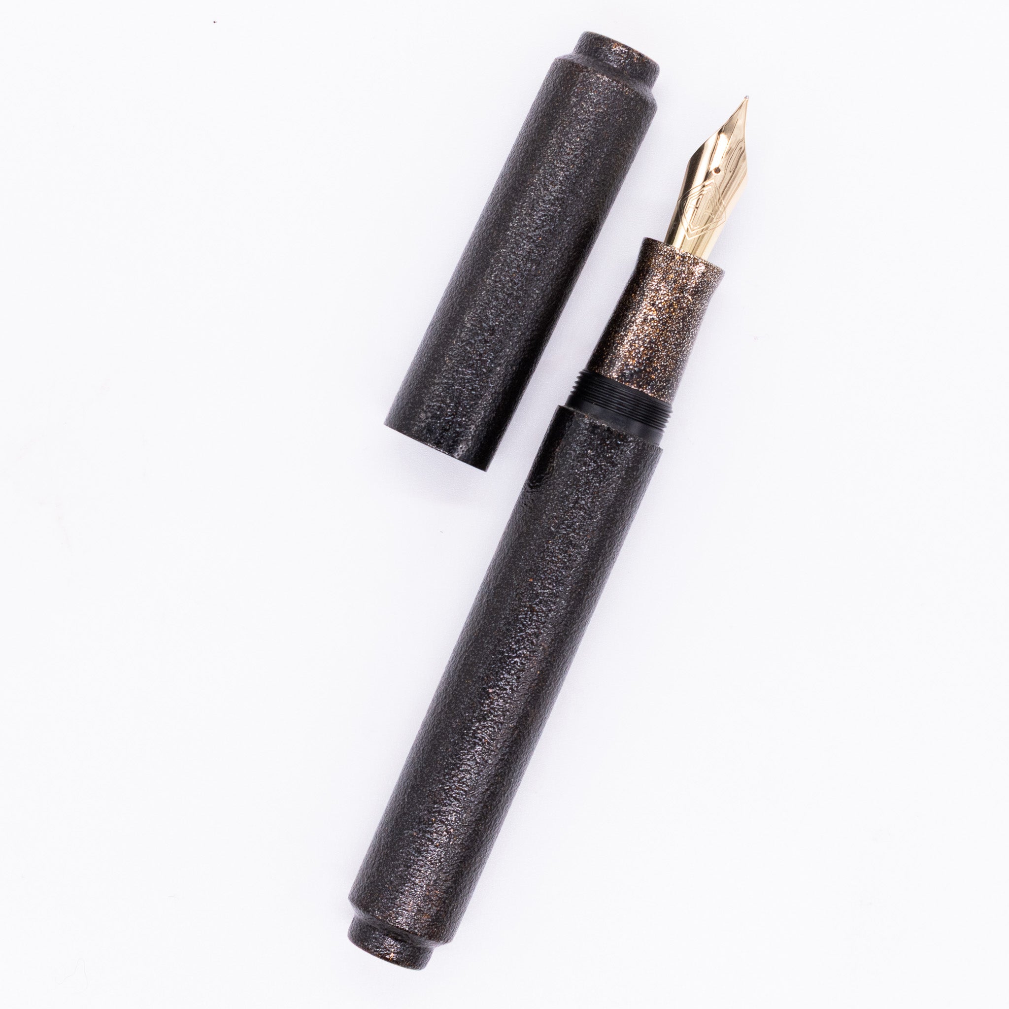 AP Limited Editions Urushi Lacquer Art Fountain Pen - Colors of the Cosmos Interstellar