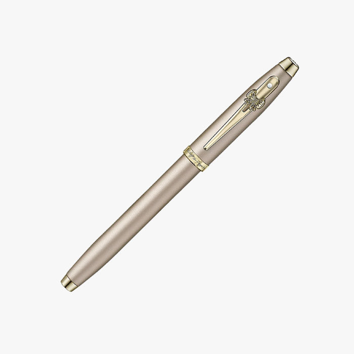 Sheaffer Emily in Paris