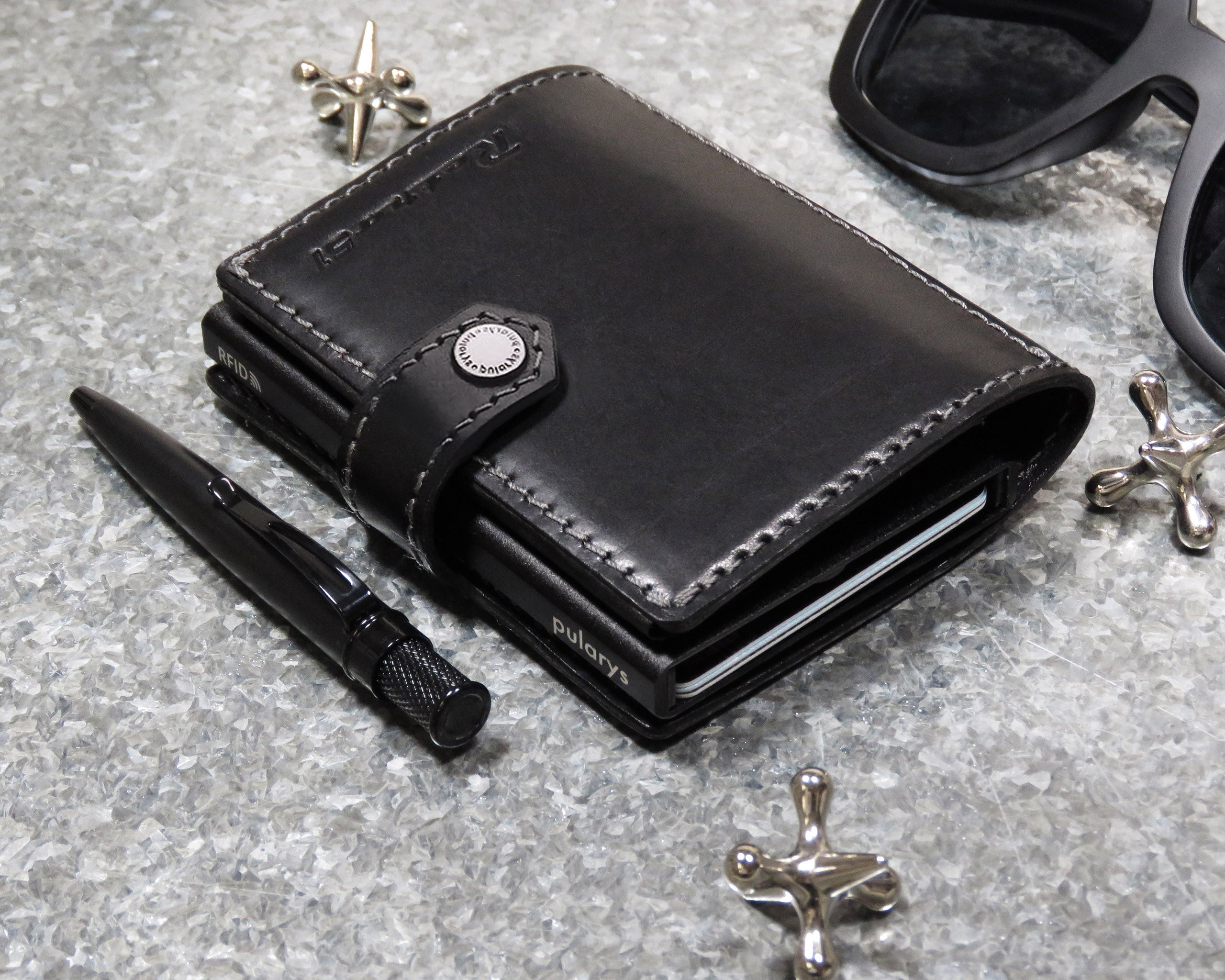 Retro51 Modern Traveler Wallet - Black With Stealth Tornado™ Elite Pen