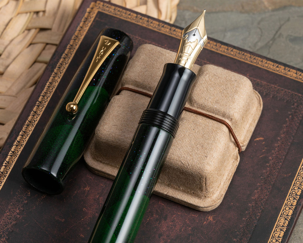 Namiki Aya Tokiwa-Evergreen Green Fountain Pen - 18K Nib