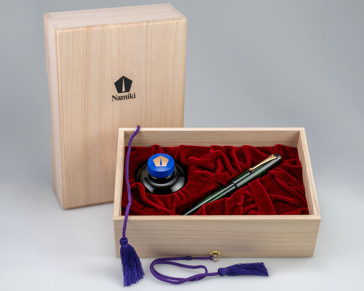 Namiki Aya Tokiwa-Evergreen Green Fountain Pen - 18K Nib