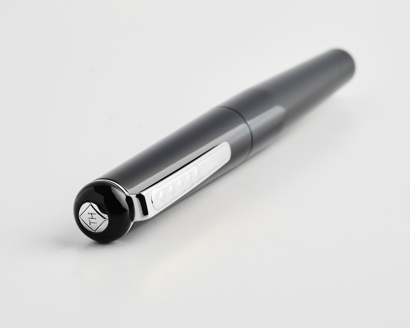 Tom Hessin Charles Collection Birmingham Noir Fountain Pen