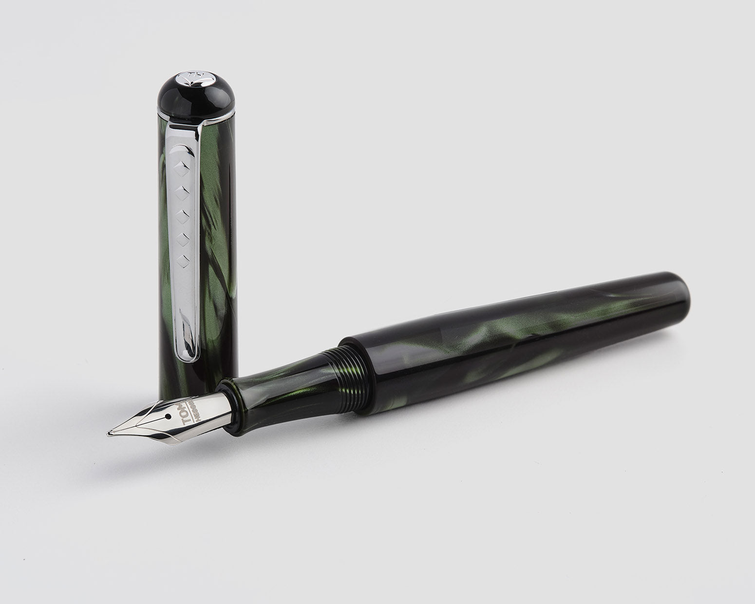 Tom Hessin Charles Collection Highland Green Fountain Pen